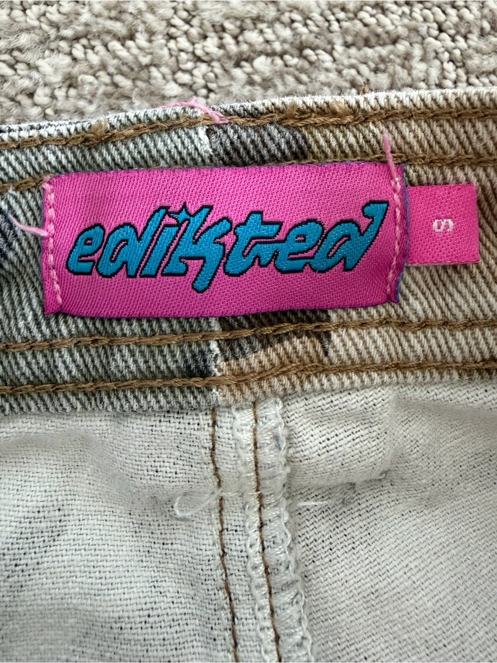 Edikted Two Tone Camo Joggers Small - Picture 3 of 3